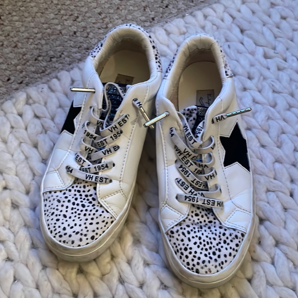 Vintage Havana Forever Sneakers Size 6